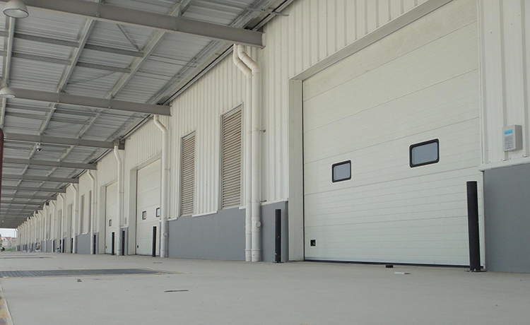 工業(yè)提升門(mén)2.jpg 工業(yè)提升門(mén)2.jpg